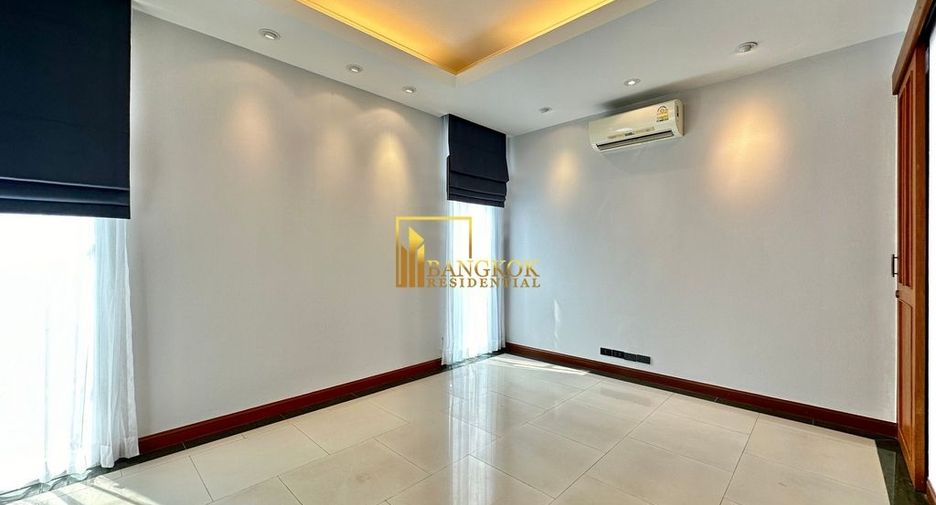À louer 5 chambres villa à Watthana, Bangkok