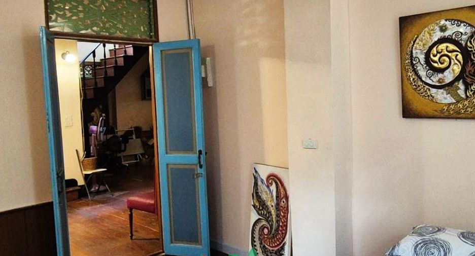 For sale 20 bedrooms retail Space in Phra Nakhon, Bangkok