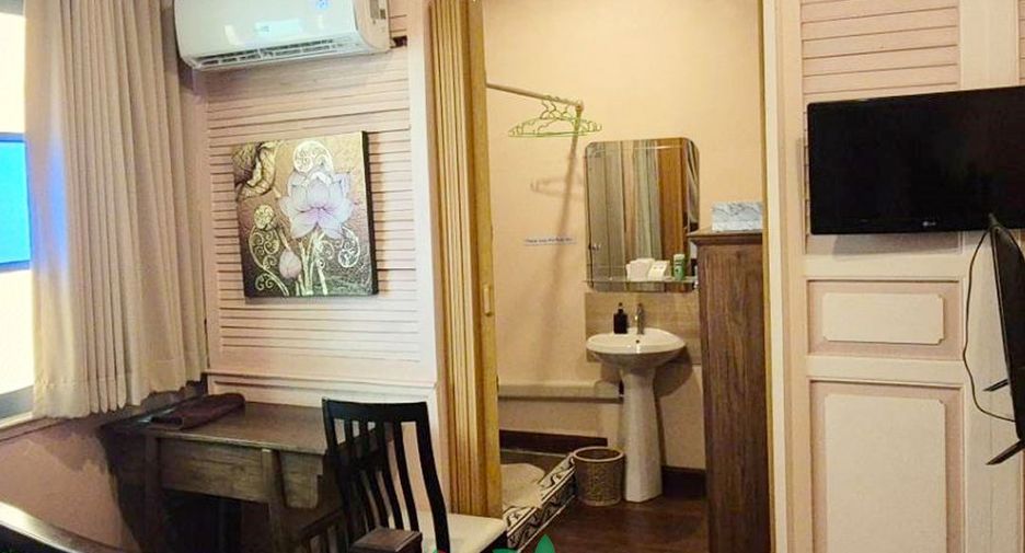 For sale 20 bedrooms retail Space in Phra Nakhon, Bangkok