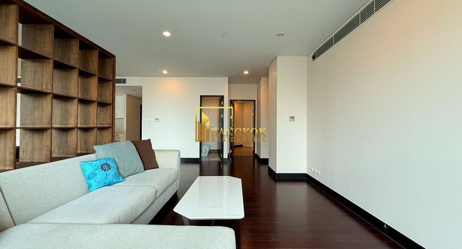 For rent 3 bedrooms condo in Pathum Wan, Bangkok