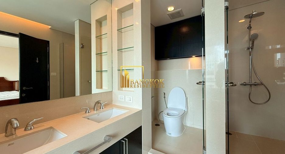 For rent 3 bedrooms condo in Pathum Wan, Bangkok