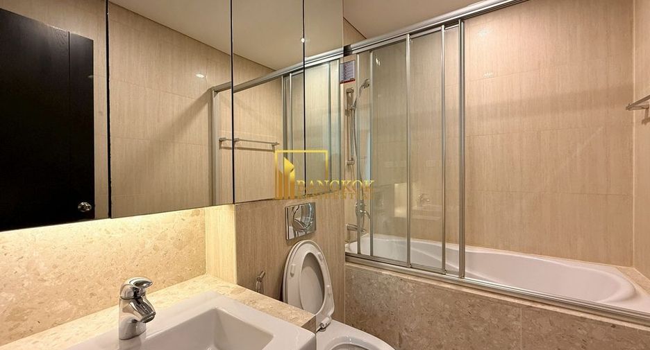For rent 3 bedrooms condo in Pathum Wan, Bangkok