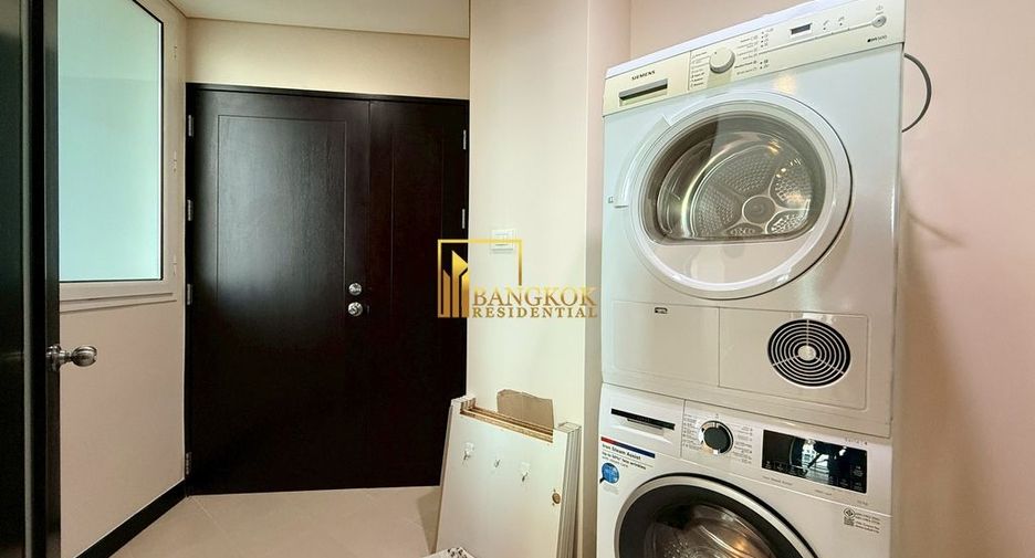 For rent 3 bedrooms condo in Pathum Wan, Bangkok