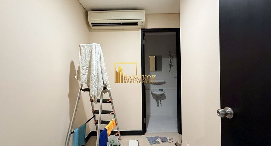 For rent 3 bedrooms condo in Pathum Wan, Bangkok
