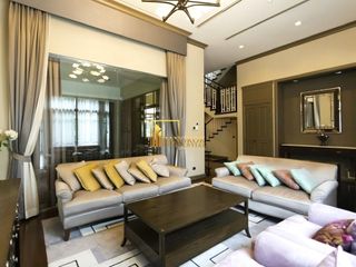 For rent 4 bedrooms condo in Watthana, Bangkok