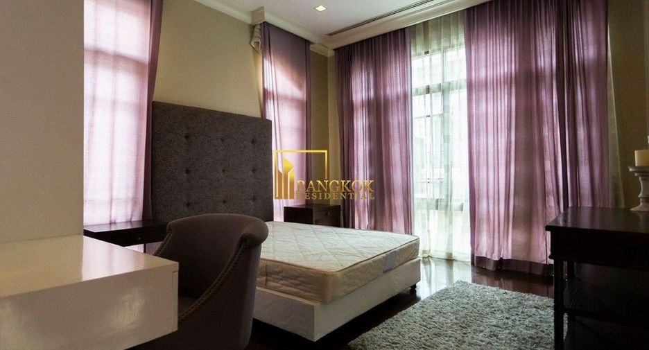 À louer 4 chambres condo à Watthana, Bangkok