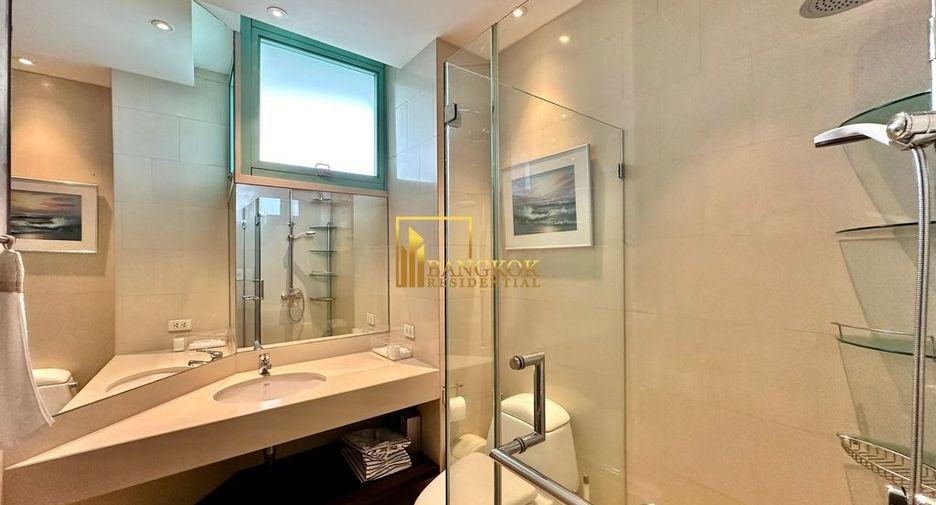 For rent 4 bedrooms condo in Bang Kho Laem, Bangkok
