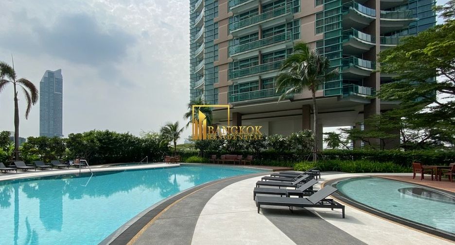 For rent 4 bedrooms condo in Bang Kho Laem, Bangkok