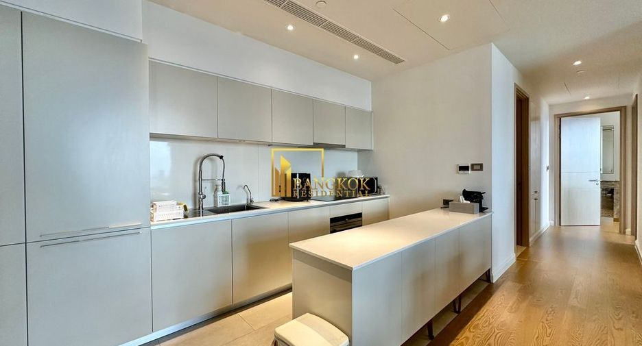 À louer 3 chambres condo à Khlong San, Bangkok