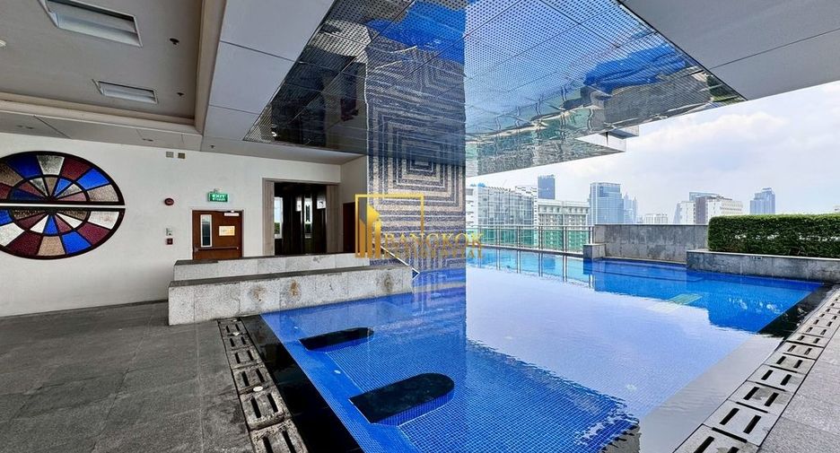 For rent 3 bedrooms condo in Pathum Wan, Bangkok
