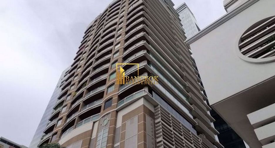 For rent 3 bedrooms condo in Pathum Wan, Bangkok