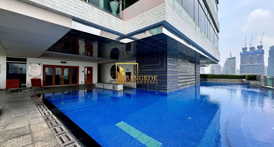 For rent 3 bedrooms condo in Pathum Wan, Bangkok