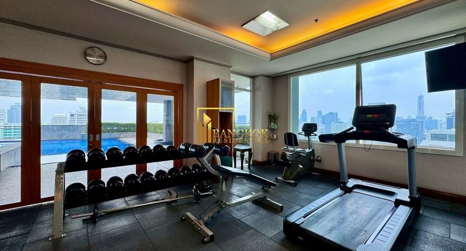 For rent 3 bedrooms condo in Pathum Wan, Bangkok