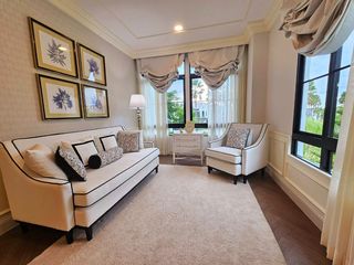 For rent and for sale 5 bedrooms house in Saphan Sung, Bangkok