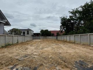Terreno en alquiler en Taling Chan, Bangkok
