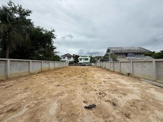 Terreno en alquiler en Taling Chan, Bangkok