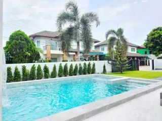 À vendre 4 chambres villa à Bang Lamung, Chonburi