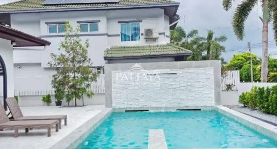 For sale 4 ベッドルーム villa in Bang Lamung, Chonburi