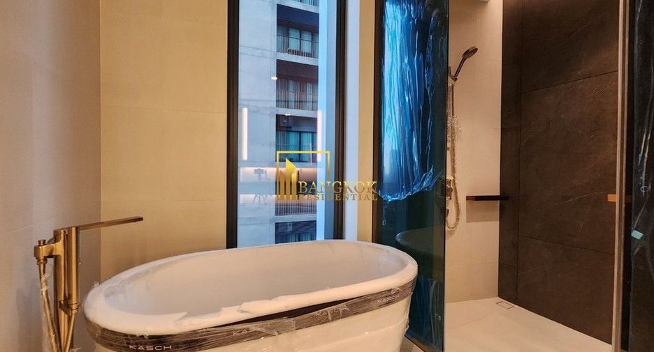 For rent 2 bedrooms condo in Khlong Toei, Bangkok