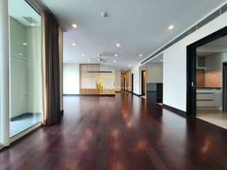 Wohnung zur Miete mit 3 Zimmer in Pathum Wan, Bangkok