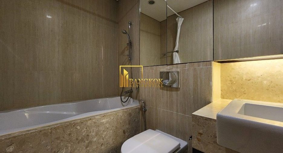 For rent 3 bedrooms condo in Pathum Wan, Bangkok