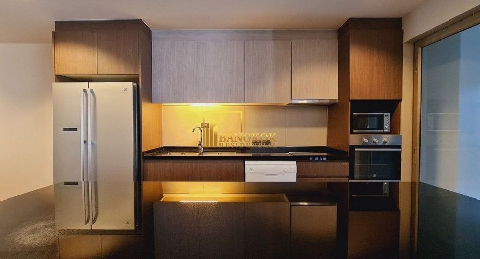 Apartment zur Miete mit 4 Zimmer in Khlong Toei, Bangkok