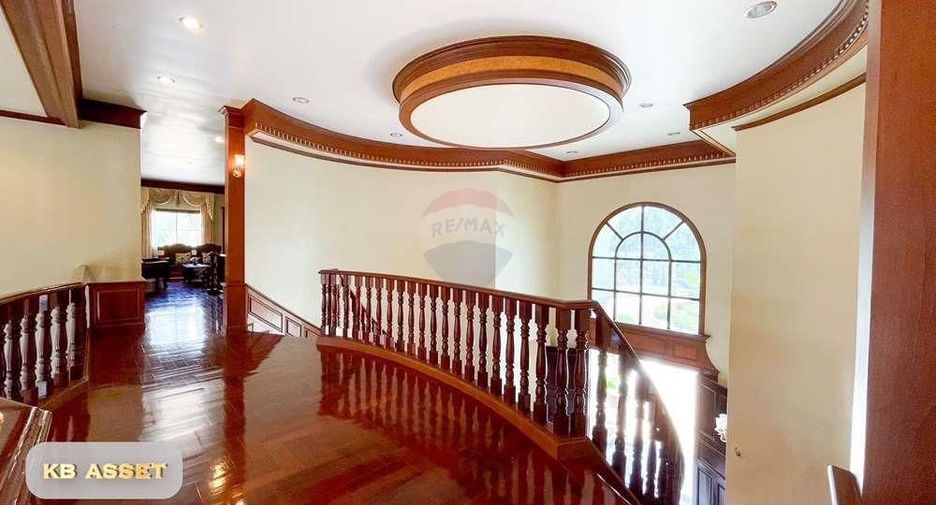 For sale 4 bedrooms villa in Singhanakhon, Songkhla
