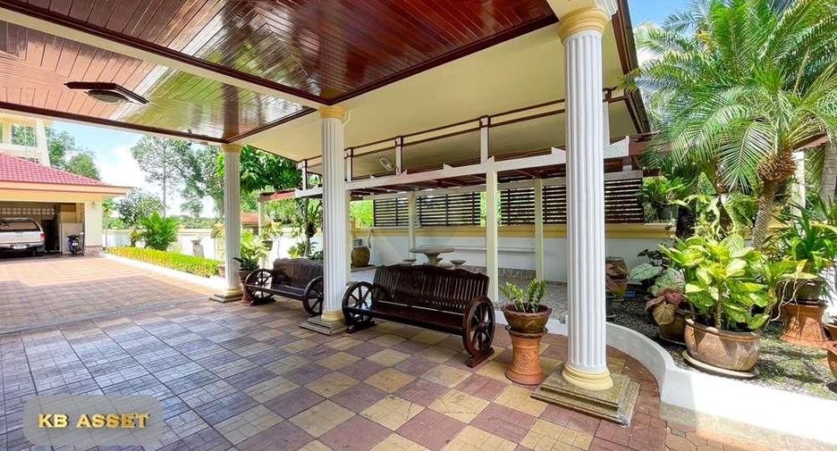 For sale 4 bedrooms villa in Singhanakhon, Songkhla