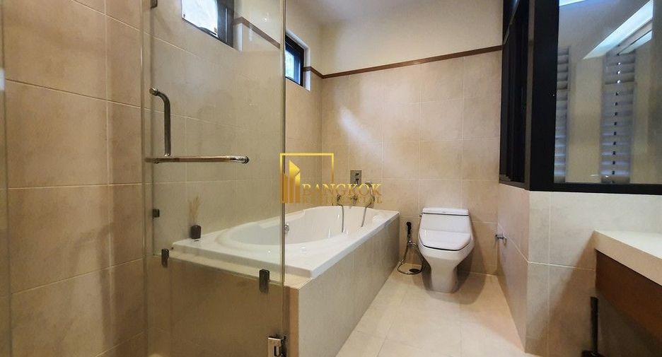 À louer 4 chambres villa à Watthana, Bangkok