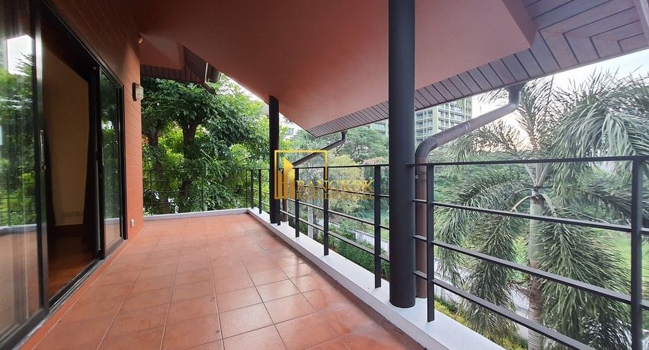 À louer 4 chambres villa à Watthana, Bangkok