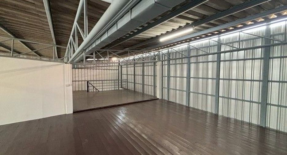 For rent 1 bed warehouse in Khlong San, Bangkok