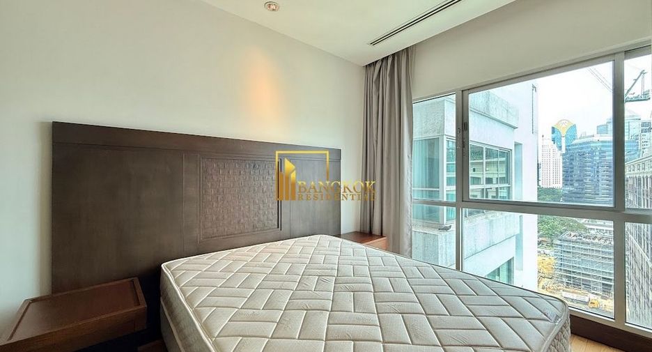 For rent 4 bedrooms apartment in Pathum Wan, Bangkok
