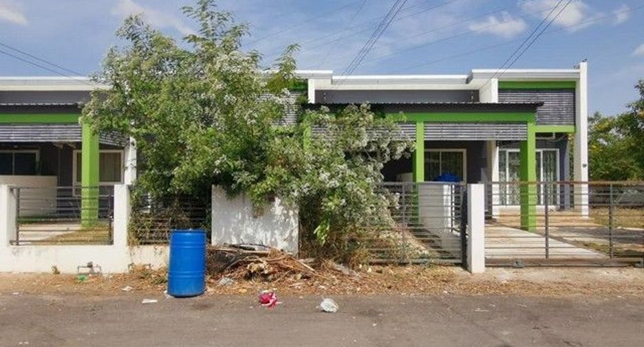 For sale 2 bedrooms townhouse in Chok Chai, Nakhon Ratchasima