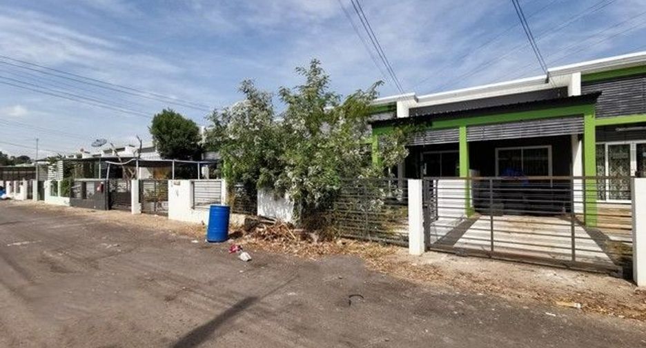 For sale 2 bedrooms townhouse in Chok Chai, Nakhon Ratchasima