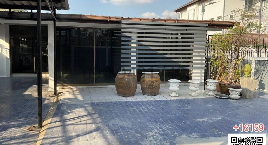 For rent 3 bedrooms house in Lak Si, Bangkok