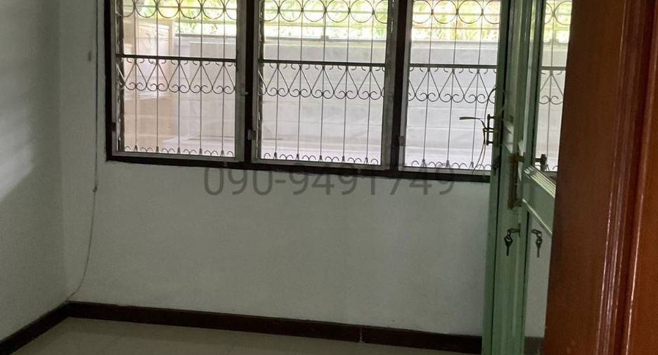 For rent 3 bedrooms house in Lak Si, Bangkok