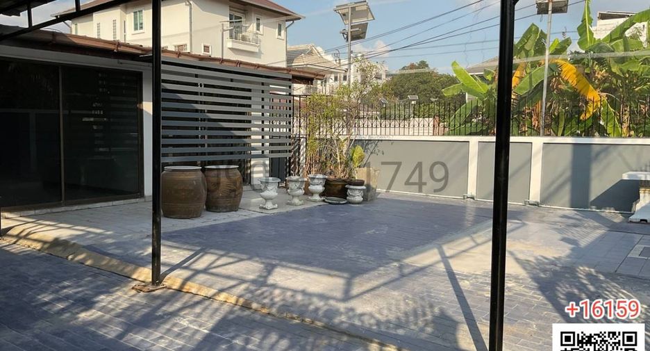 For rent 3 bedrooms house in Lak Si, Bangkok