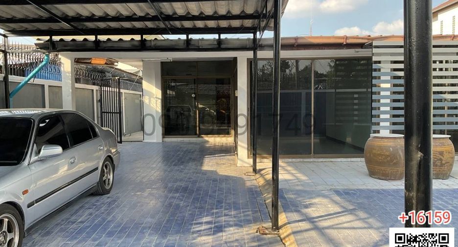 For rent 3 bedrooms house in Lak Si, Bangkok