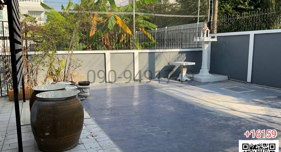 For rent 3 bedrooms house in Lak Si, Bangkok