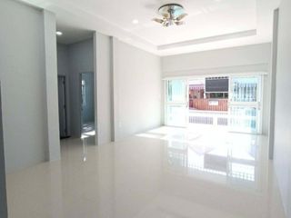 For sale 3 bedrooms house in Mueang Chachoengsao, Chachoengsao