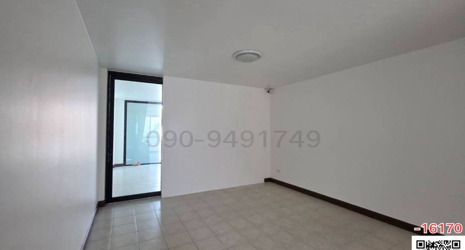 For sale 2 bedrooms retail Space in Khlong Sam Wa, Bangkok
