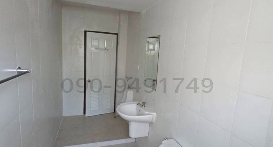 For sale 2 bedrooms retail Space in Khlong Sam Wa, Bangkok