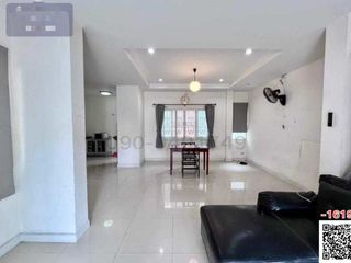 Casa en alquiler de 3 habitaciones en Thanyaburi, Pathum Thani