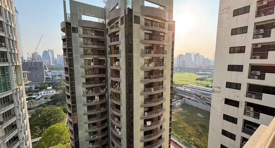 Condo en alquiler de 1 habitaciones en Pathum Wan, Bangkok