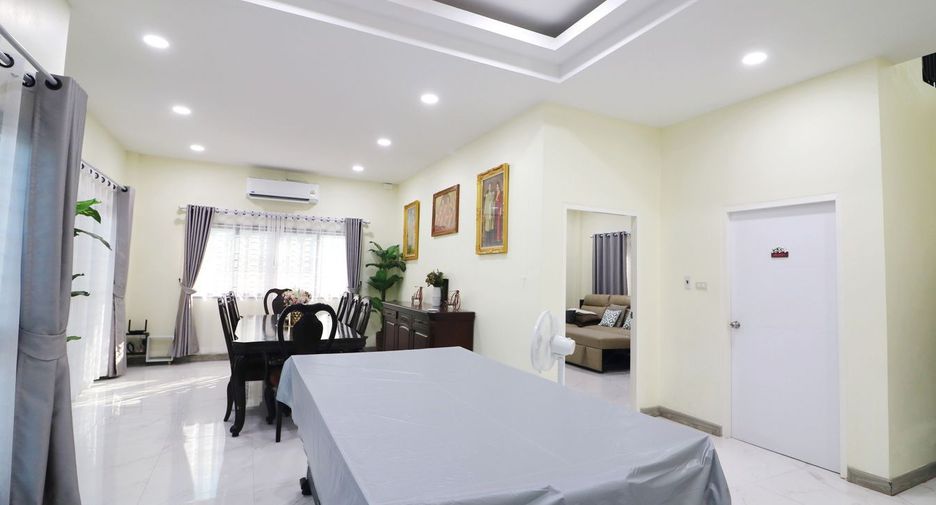 For sale 3 bedrooms house in Mueang Udon Thani, Udon Thani