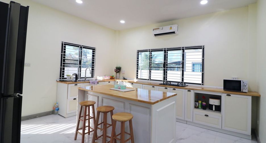 For sale 3 bedrooms house in Mueang Udon Thani, Udon Thani