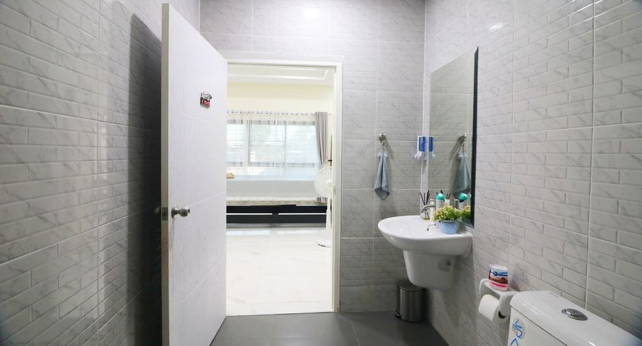 For sale 3 bedrooms house in Mueang Udon Thani, Udon Thani