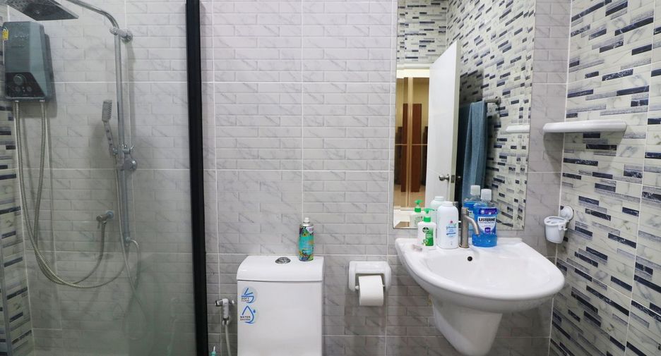 For sale 3 bedrooms house in Mueang Udon Thani, Udon Thani