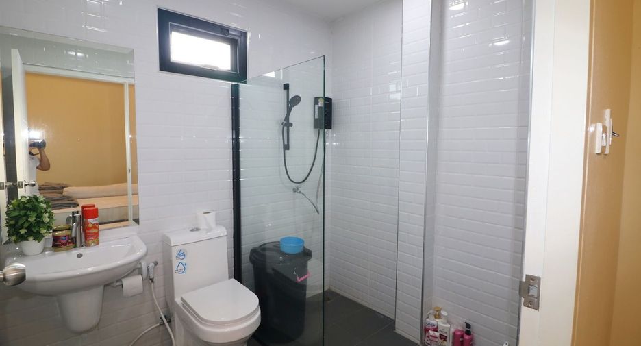 For sale 3 bedrooms house in Mueang Udon Thani, Udon Thani