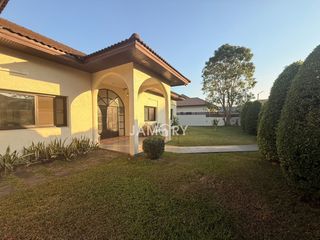 Haus zur Miete mit 4 Zimmer in Bang Lamung, Chonburi
